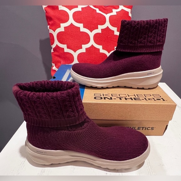 Skechers Burgundy Knit Ankle Boots - Picture 1 of 9